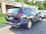 Used 2023 Chrysler Pacifica Touring-L image 5