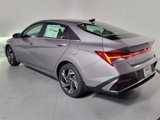New 2025 Hyundai Elantra SEL image 6