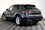Used 2025 Porsche Macan image 3