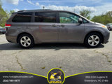 Used 2011 Toyota Sienna LE image 4