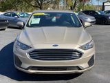 Used 2019 Ford Fusion SE image 2