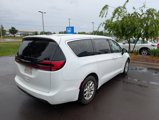Used 2023 Chrysler Pacifica Touring-L image 5