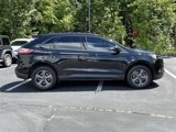Used 2024 Ford Edge SEL w/ Sport Appearance Package image 2