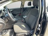 Used 2017 Ford Focus SE image 2