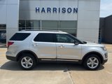 Used 2017 Ford Explorer XLT w/ Equipment Group 201A image 4