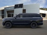 New 2025 Lincoln Navigator Reserve image 3