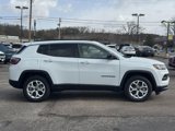 New 2025 Jeep Compass Latitude image 2
