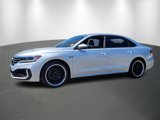 Used 2021 Volkswagen Passat 2.0T R-Line image 3