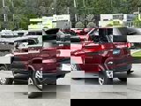 Used 2021 Jeep Grand Cherokee Laredo image 3