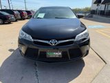 Used 2017 Toyota Camry SE image 3