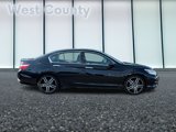 Used 2016 Honda Accord Touring image 2