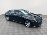 Used 2022 Toyota Corolla LE image 3