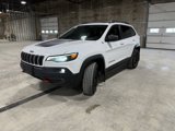 Used 2019 Jeep Cherokee Trailhawk image 3