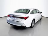 Used 2021 Toyota Avalon XLE w/ Moonroof Package image 5