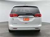 Used 2021 Chrysler Voyager L image 4