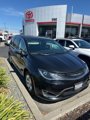 Used 2018 Chrysler Pacifica Limited image 2