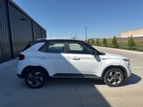 Certified 2022 Hyundai Venue Limited image 4