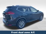 Used 2017 Nissan Rogue SV image 6