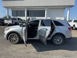 Used 2016 Kia Sorento L image 5