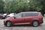 Used 2020 Chrysler Pacifica Touring-L Plus image 3