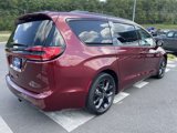 Used 2022 Chrysler Pacifica Limited w/ S Appearance Package image 5