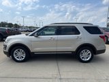 Used 2017 Ford Explorer XLT w/ Equipment Group 202A image 4