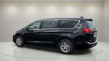 New 2025 Chrysler Pacifica Select image 5