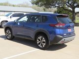 Used 2023 Nissan Rogue SV image 3