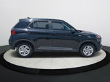 Certified 2021 Hyundai Venue SE image 3