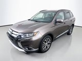 Used 2016 Mitsubishi Outlander SEL image 3