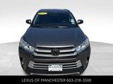 Used 2017 Toyota Highlander XLE image 2