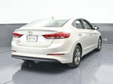 Used 2017 Hyundai Elantra SE image 5
