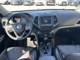 Used 2022 Jeep Cherokee Latitude Lux w/ Mopar Interior Package image 5