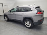 Used 2018 Jeep Cherokee Latitude image 3