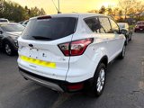 Used 2017 Ford Escape SE image 3