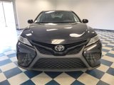 Used 2018 Toyota Camry SE image 2