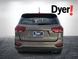 Used 2019 Kia Sorento S image 4