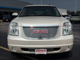 Used 2013 GMC Yukon Denali image 3