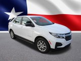 Used 2023 Chevrolet Equinox LS image 2