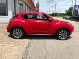 Used 2017 Nissan Juke SV image 2