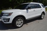 Used 2017 Ford Explorer XLT image 3