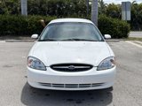 Used 2001 Ford Taurus SE image 2