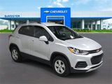 Used 2022 Chevrolet Trax LT w/ LT Convenience Package image 3