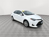 Used 2018 Toyota Corolla LE image 2