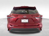 Used 2021 Toyota Highlander XLE image 4