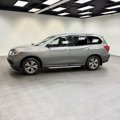 Used 2018 Nissan Pathfinder SL image 2