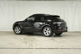 Certified 2021 Porsche Macan image 3