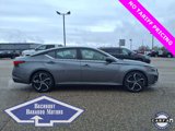 Used 2023 Nissan Altima 2.5 SR image 2