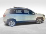 Used 2017 Volkswagen Tiguan Limited w/ Premium Package image 6