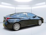Used 2021 Toyota Prius LE image 3